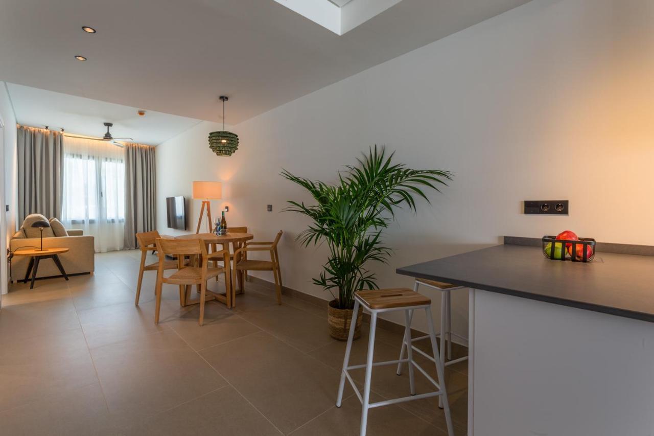 Hotel Apartamentos Hamus Conil De La Frontera Εξωτερικό φωτογραφία